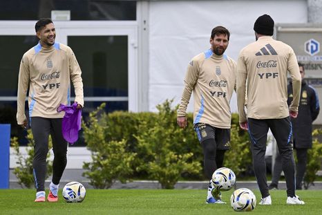 Argentina se distingue por la gran cantidad de líderes en su plantel. Argentina se distingue por la gran cantidad de líderes en su plantel.