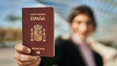 España impulsa una regularización migratoria para medio millón de extranjeros. España impulsa una regularización migratoria para medio millón de extranjeros.