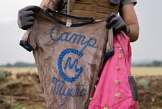 Al menos 27 niñas que estaban en el campamento cristiano Mystic murieron cuando las aguas golpearon el sitio, informaron las autoridades. Al menos 27 niñas que estaban en el campamento cristiano Mystic murieron cuando las aguas golpearon el sitio, informaron las autoridades.