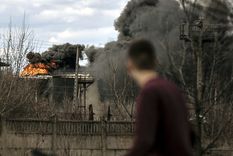 Los jóvenes huyen de la guerra, para no ser enviados al frente de batalla. Foto: Efe.