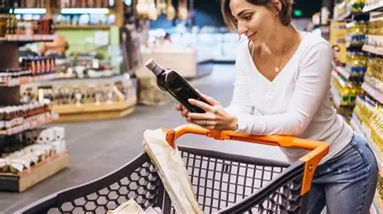 Hoy el cliente espera coherencia entre tienda física, ecommerce y marketplaces. Hoy el cliente espera coherencia entre tienda física, ecommerce y marketplaces.