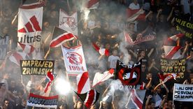 Hinchada del Vele Mostar en un partido ante el Zrinjski