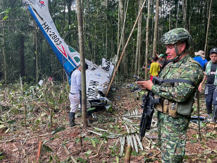 Los niños fueron encontrados con vida en la selva colombiana. Foto: EFE/Fuerzas Militares De Colombia