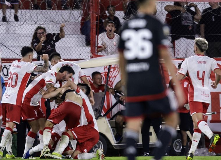 El Globo ganó en condición de local. Foto: Fotobaires