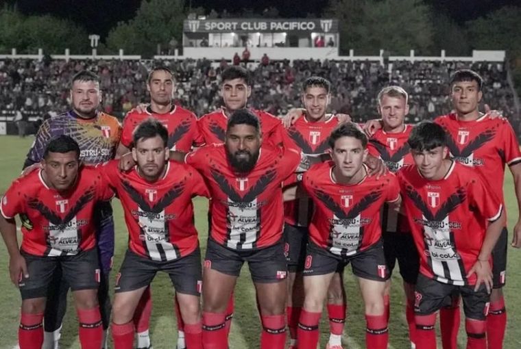 La Selección de la Liga Alvearense quedó en el medio del conflicto, pero finalmente podrá seguir jugando la Copa País.