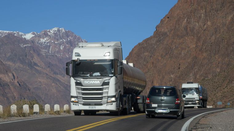camiones ruta paso a chile uspallata (9).jpg