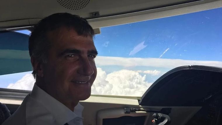 Antonio Laje y su pasión por pilotear aviones Foto: Instagram @antoniolaje