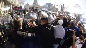 Un juez federal falló contra el protocolo antipiquetes de Patricia Bullrich.