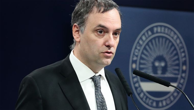 Adorni le bajó el tono a los ruidos sobre la seguridad del presidente. Foto: Presidencia