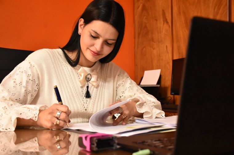 Flor Destéfanis, intendenta de Santa Rosa, ligó fondos nacionales. Foto: Prensa PJ