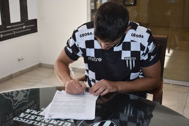 Mondino llega con rodaje del fútbol peruano. Foto: Prensa GYE