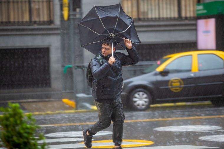 Subtes, premetro y ferrocarriles sin servicio Foto: Noticias Argentinas