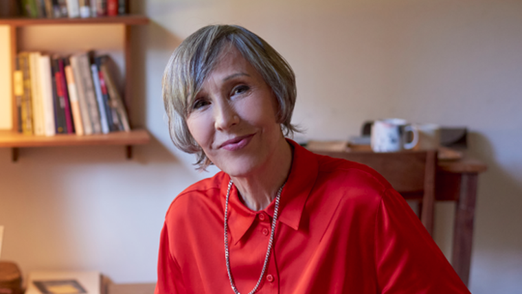 La espía le daba la merienda después de la escuela a la escritora argentina Laura Ramos cuando tenía unos 7 años.