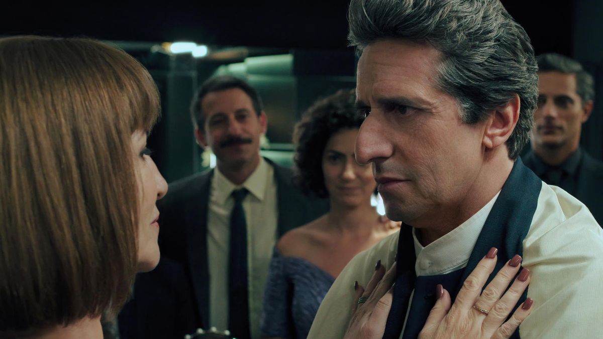 La serie argentina de Netflix que combina crimen, política y religión