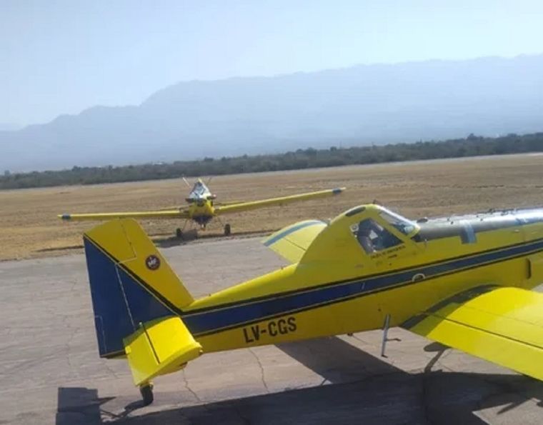 Un avión hidrante es buscado de manera intensa tras haber desaparecido cuando combatía un incendio forestal Foto: NA