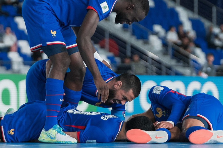 Francia llega a las semifinales envuelta en polémica. Foto: FFF