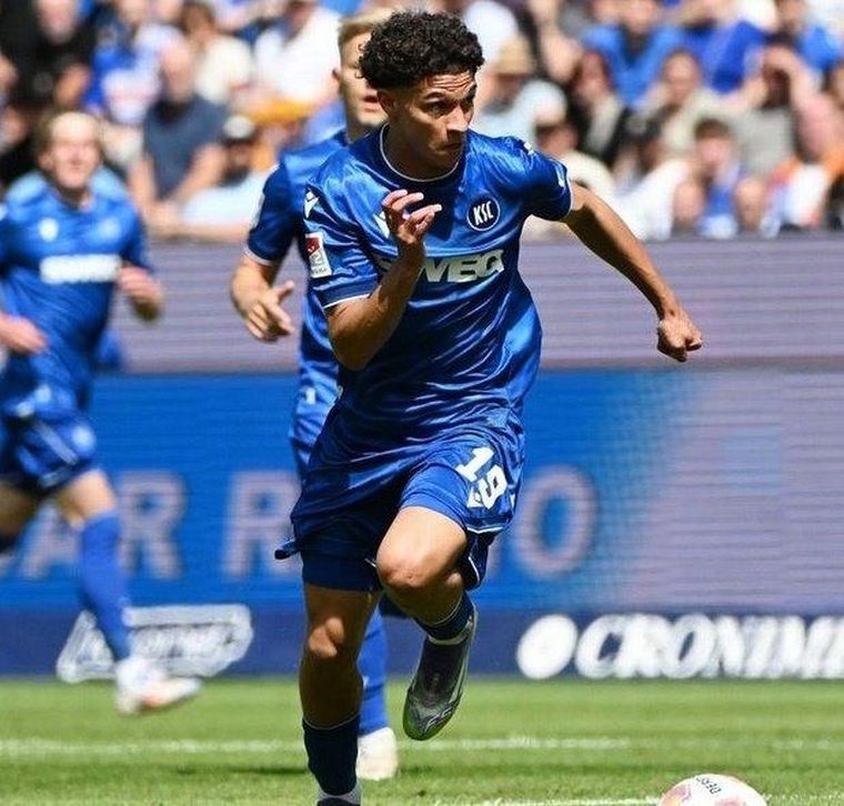 El delantero de 19 años rechazó jugar el Mundial con Túnez y desató una enorme polémica en su país. El delantero de 19 años rechazó jugar el Mundial con Túnez y desató una enorme polémica en su país.