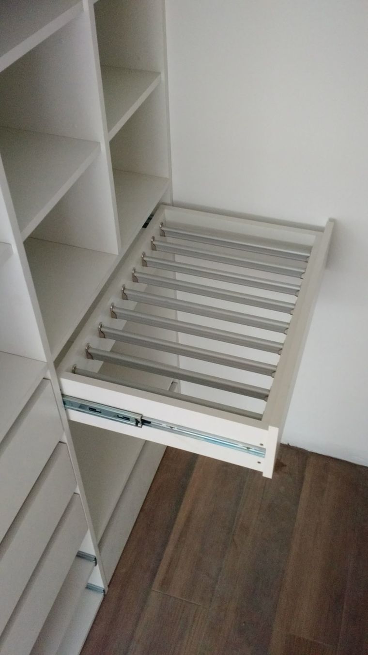 Tender integrado a habitación. Tender integrado a habitación.