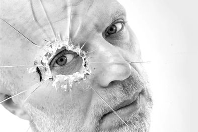 MDZol | Sebastián Wainraich presentará Frágil en el Teatro Plaza. Foto: Captura de pantalla.