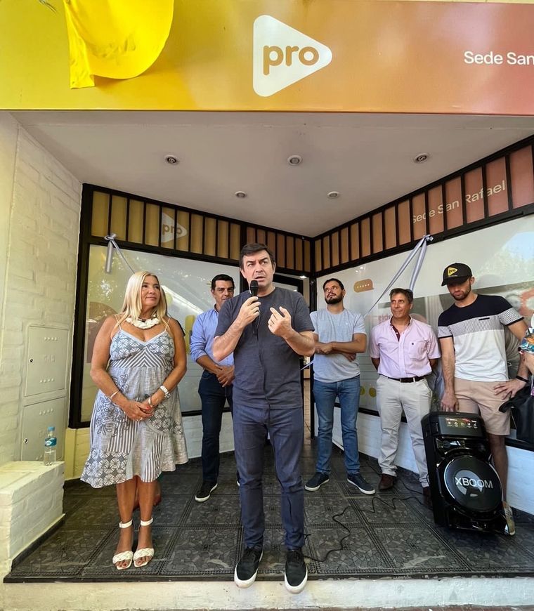 De Marchi y Álvaro Martínez en San Rafael, uno de los departamentos que desdoblan elecciones.