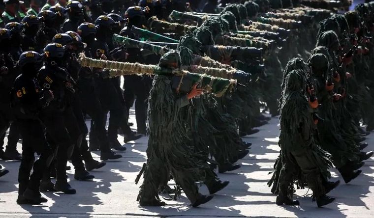 Venezuela ha movilizado a sus militares, ante la amenaza de Estados Unidos. Foto Efe