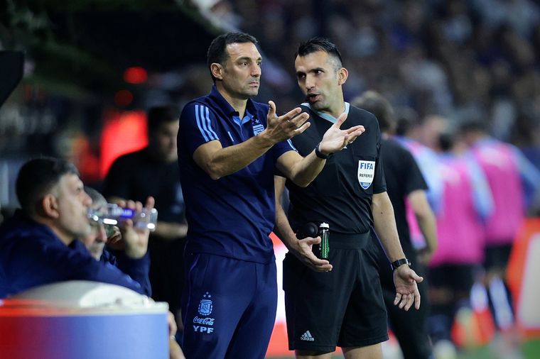 Scaloni no encontró respuestas en la derrota de Argentina ante Uruguay Foto: @Argentina