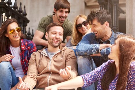 Mantener las cuentas claras con los amigos después de una salida, consrva la amistad. Mantener las cuentas claras con los amigos después de una salida, consrva la amistad.