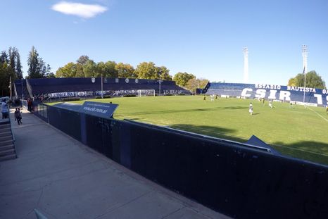 Independiente Rivadavia y Gimnasia quieren remodelar sus estadios. Independiente Rivadavia y Gimnasia quieren remodelar sus estadios.