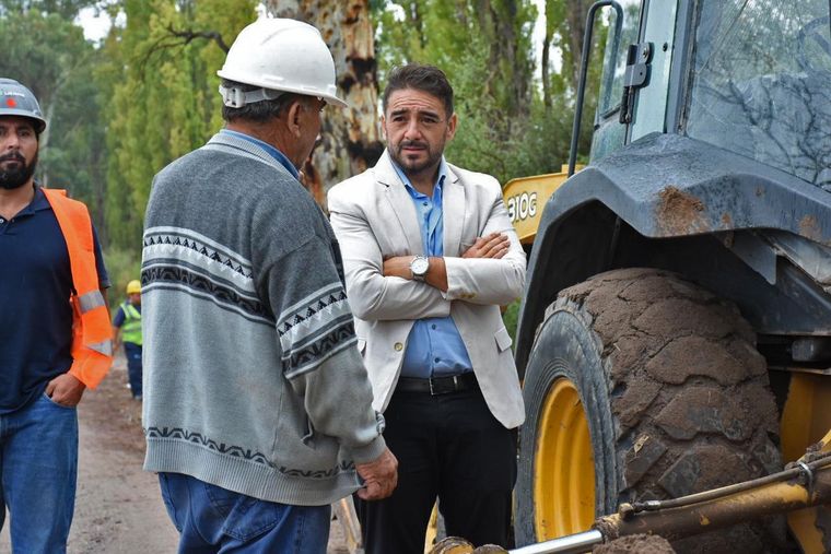Fernando Ubieta, el intendente de La Paz, en pleno trabajo Foto: x:@ubietafer