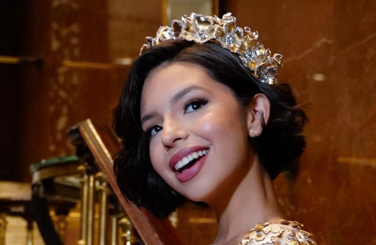 Una vez más, Ángela Aguilar nos deslumbra con sus looks inspiradores. Foto: Instagram: angela_aguilar_