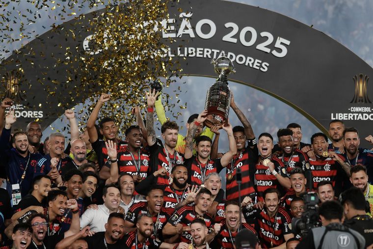 Un ex River que ganó la Libertadores con Flamengo sería transferido a Europa.
