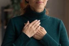 El análisis incluyó a 89.530 participantes del biobanco del Reino Unido, con una edad promedio de 62 años, de los cuales el 56,4 % eran mujeres. Foto: Shutterstock