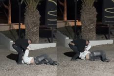 Captura del video donde se ve al adolescente reducido en el piso del exterior del salón Desert Gala en Chacras de Coria.