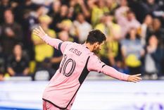 Messi convirtió ante Nashville y su equipo pasó a cuartos, pero el 10 salió reemplazado por una molestia. Foto: @leomessi