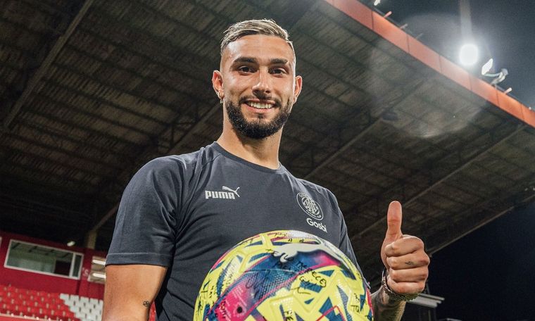 Taty Castellanos se levó la pelota tras anotarle cuatro goles al Real Madrid. Foto: @GironaFC