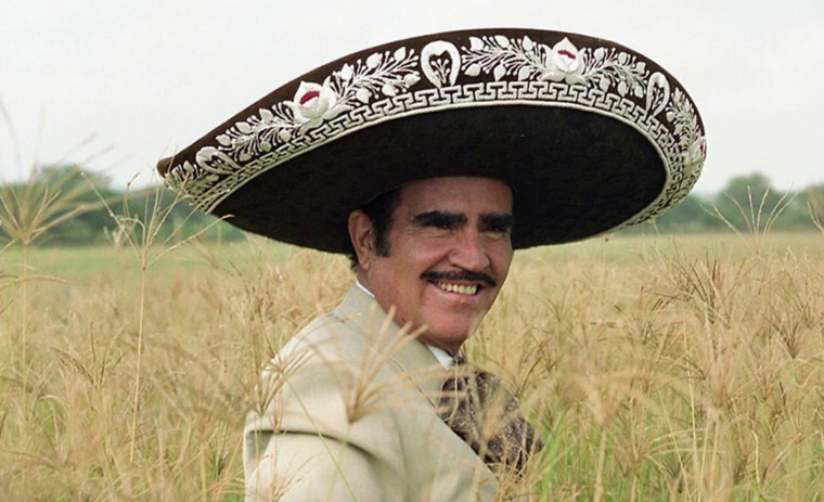 Vicente Fernández Gómez nació el 17 de febrero de 1940.