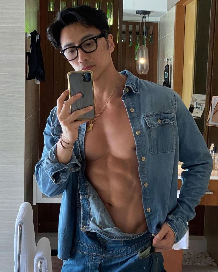 Chuando Tan tiene la clave para verse y sentirse joven.