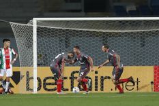 Newells ganó en Chile y se recuperó tras la dura derrota con Central. Foto: SportsCenter Newells ganó en Chile y se recuperó tras la dura derrota con Central. Foto: SportsCenter
