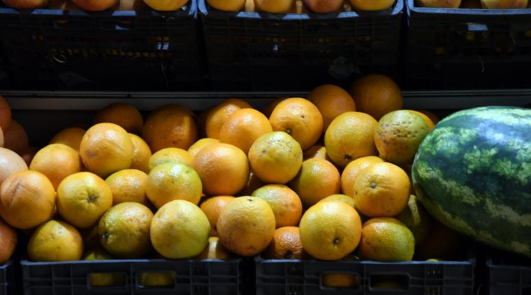 Las naranjas son los productos que más han aumentado su valor, debido a las medidas que tomó el Senasa en Mendoza. Foto: ALF PONCE MERCADO / MDZ
