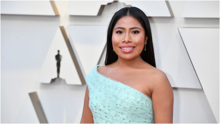Yalitza Aparicio revoluciona el mundo de la moda también. Foto: Telemundo (telemundo.com)