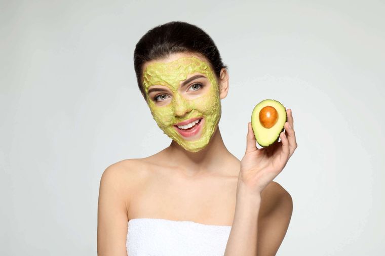 Foto: The Beauty Block - City Beauty - https://blog.citybeauty.com/avocado-face-mask/