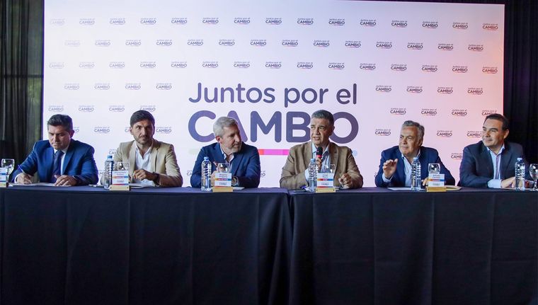 La reunión de este martes en Buenos Aires Foto: @alfredocornejo