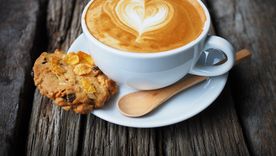 Celebra el Día del Capuchino con el sabor y la historia de esta bebida. Foto: Freepik