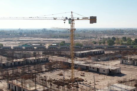 El terreno donde se paralizaron las obras de viviendas en Guaymallén. El terreno donde se paralizaron las obras de viviendas en Guaymallén.