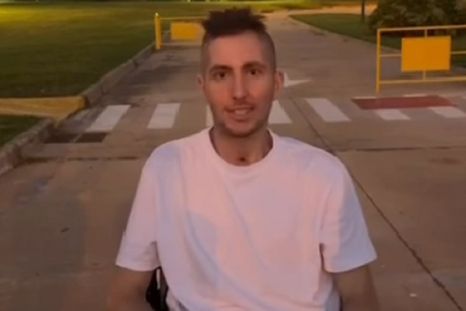 Yacopini se mostró sin asistencia respiratoria y habló con claridad sobre su evolución. Yacopini se mostró sin asistencia respiratoria y habló con claridad sobre su evolución.