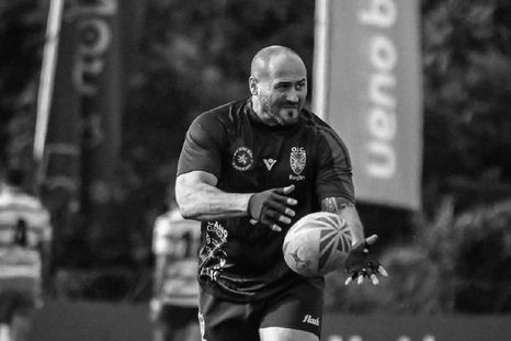 Esteban Racca se desplomó durante un partido en Paraguay y no pudieron reanimarlo. Esteban Racca se desplomó durante un partido en Paraguay y no pudieron reanimarlo.