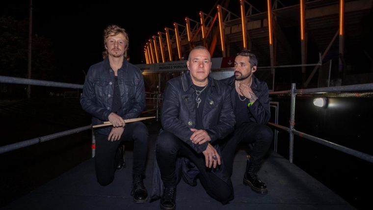 Catupecu Machu tuvo un importante gesto con Juan Cruz Yacopini, en el escenario del Wine Rock Sessions.