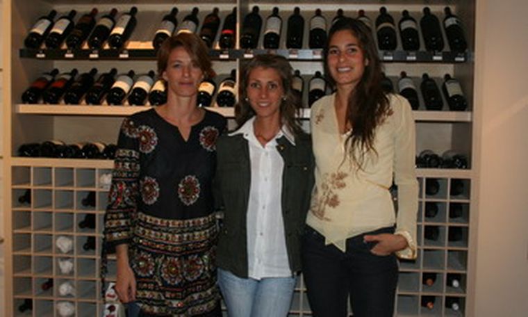 Organizadoras y anfitrionas: Carolina Furno, Leticia Avalle y Pamela Farro, a cargo de la reunión. Foto: Gentileza