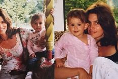 Las fotos de una joven Cindy Crawford sosteniendo en brazos a la pequeña Kaia Gerber, que hoy tiene 21 años.