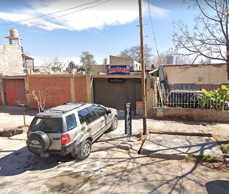 Los delincuentes ingresaron y antes de irse le pegaron un tiro en la cabeza a la víctima